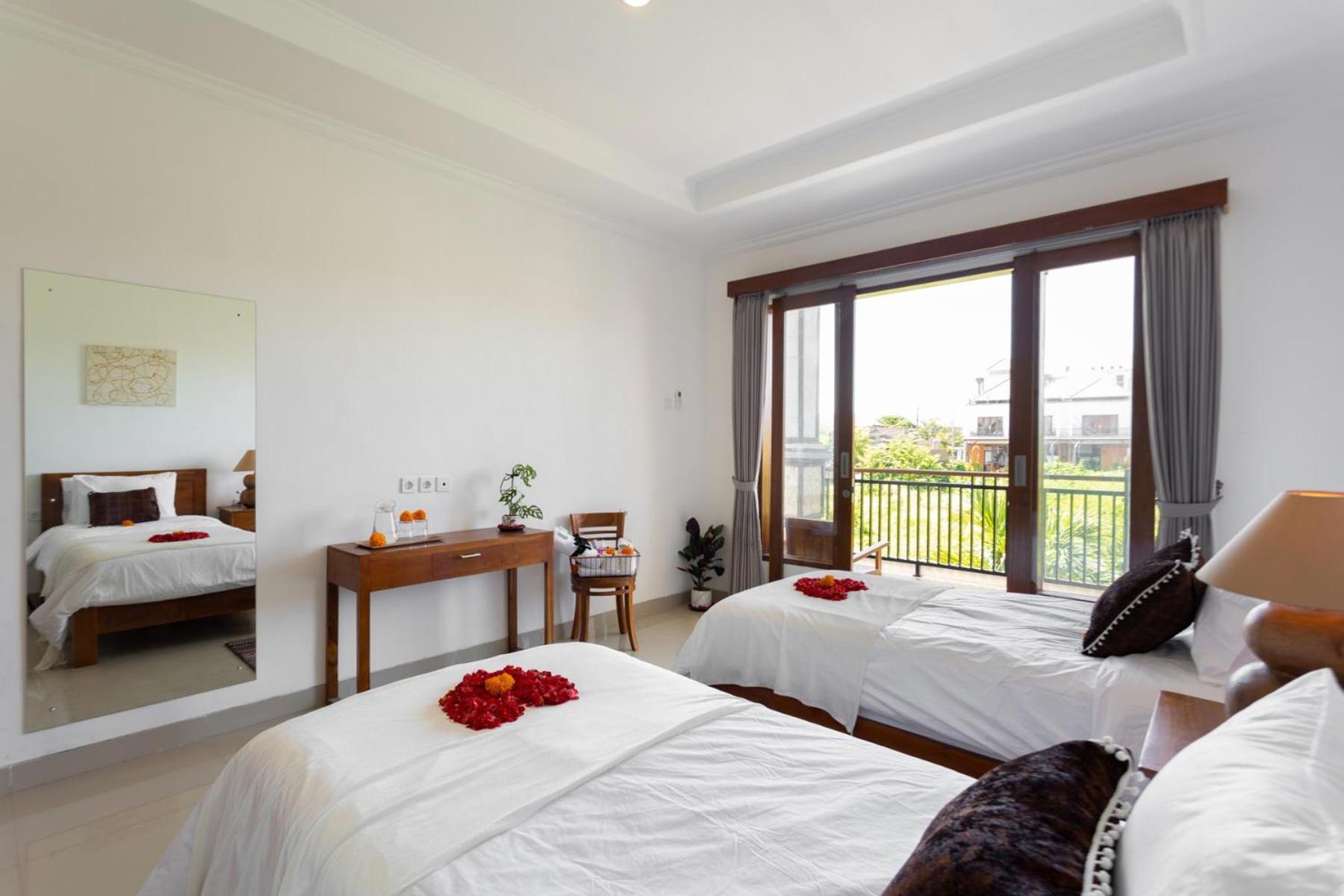 Phoenix Bed And Breakfast 4 Canggu Eksteriør bilde
